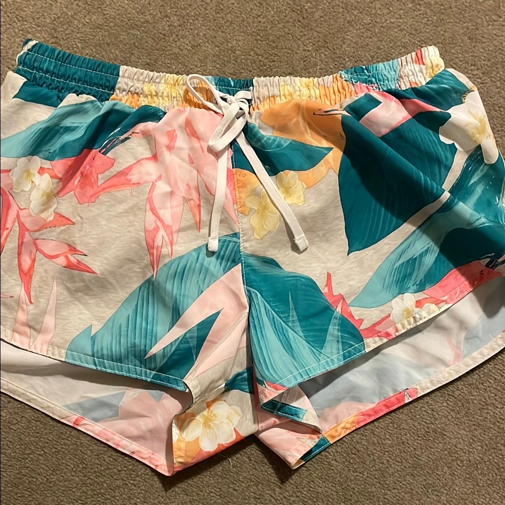 Green and Pink Athletic Shorts with Elastic Waistband Old Navy size small